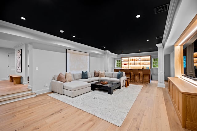 Stunning New Renovation Overlooking Polo Grounds, photo 36 of 39
