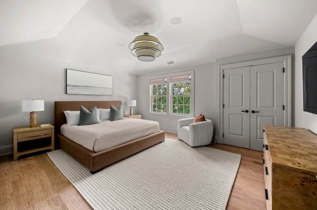 Stunning New Renovation Overlooking Polo Grounds, photo 26 of 39