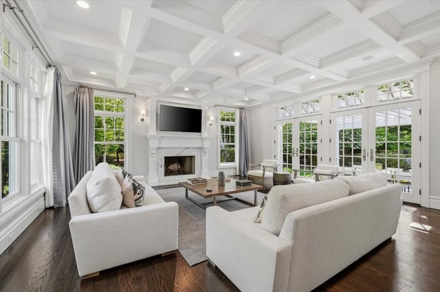 496 Wainscott Harbor Road, photo 7 of 38