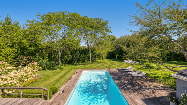 Beautifully Renovated Sagaponack South Near the Ocean, photo 20 of 33