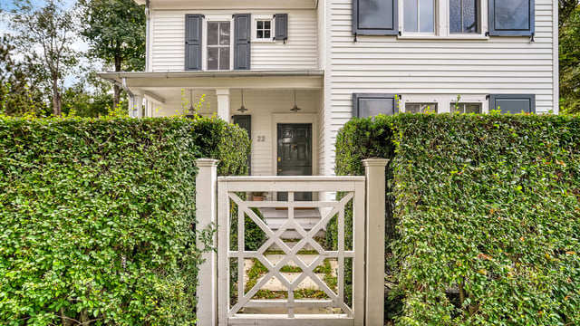 Sag Harbor Village Renovated Gem, photo 2 of 27