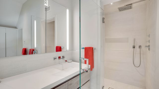 Beautifully Renovated Sagaponack South Near the Ocean, photo 22 of 33