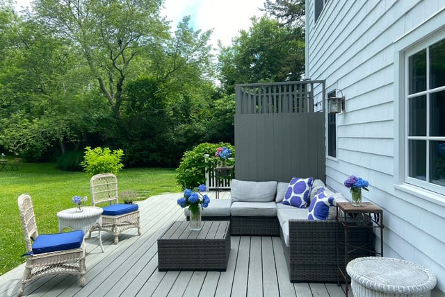 251 Meadows W, photo 19 of 24