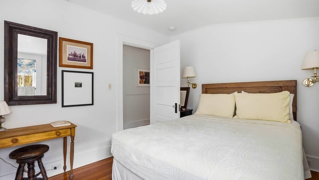58 Church Ln, photo 18 of 37