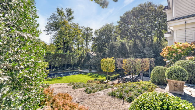Sag Harbor Village Renovated Gem, photo 4 of 27