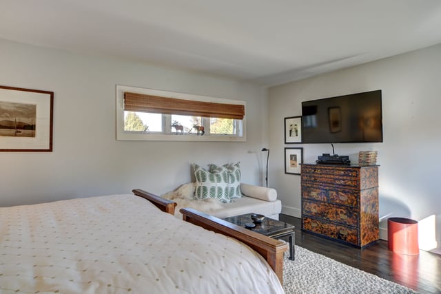 492 Lumber Ln, photo 12 of 27
