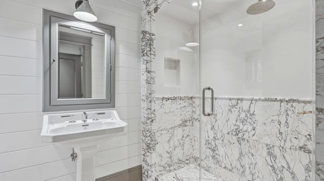 Sag Harbor Village Renovated Gem, photo 20 of 27