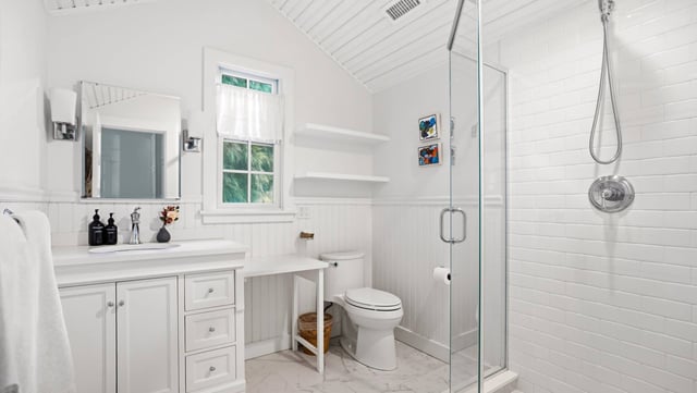 58 Church Ln, photo 12 of 37