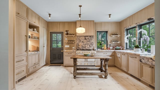 Sag Harbor Village Renovated Gem, photo 11 of 27