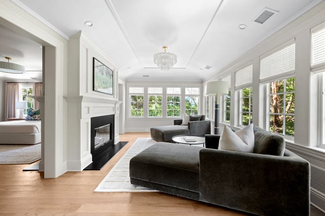Stunning New Renovation Overlooking Polo Grounds, photo 20 of 39