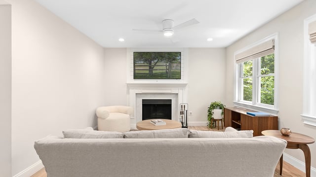 Shingled Beach House Near Long Beach, photo 5 of 13