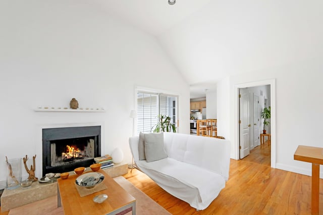 East Quogue, photo 5 of 27