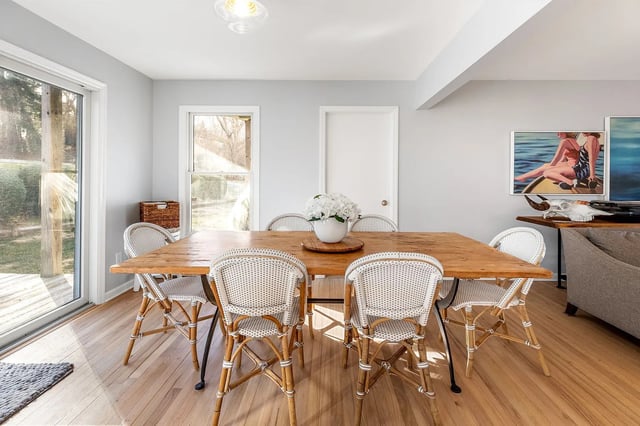 20 Underhill Drive, Southampton, photo 12 of 43