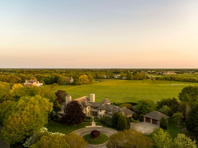 Bridgehampton North Estate With Reserve Views, photo 2 of 34