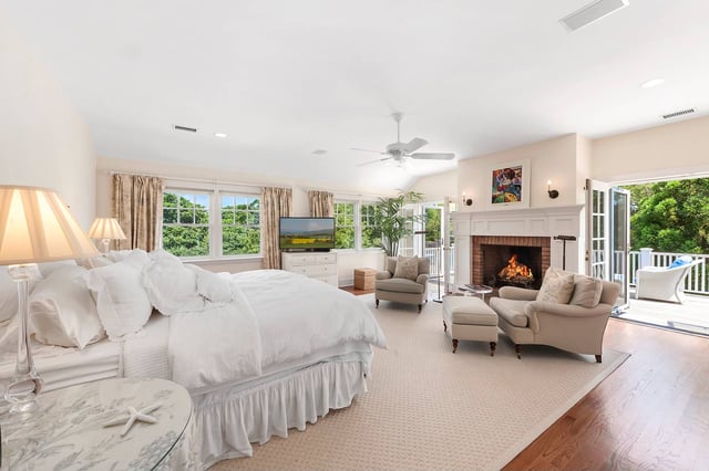22 Sagg Pond Ct, photo 6 of 10