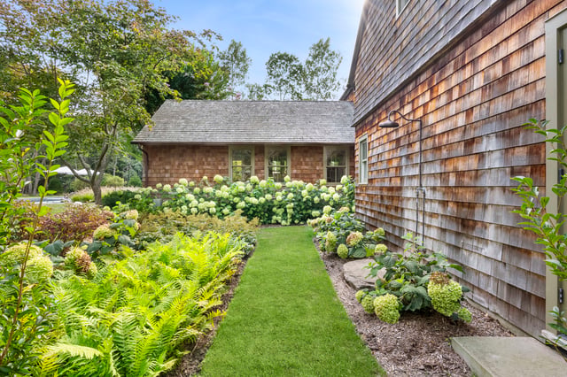 Exceptional Design In Sagaponack, photo 4 of 40