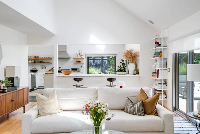 Stylishly Renovated with Stunning Outdoor Spaces, photo 8 of 22