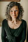 Linda S Pell