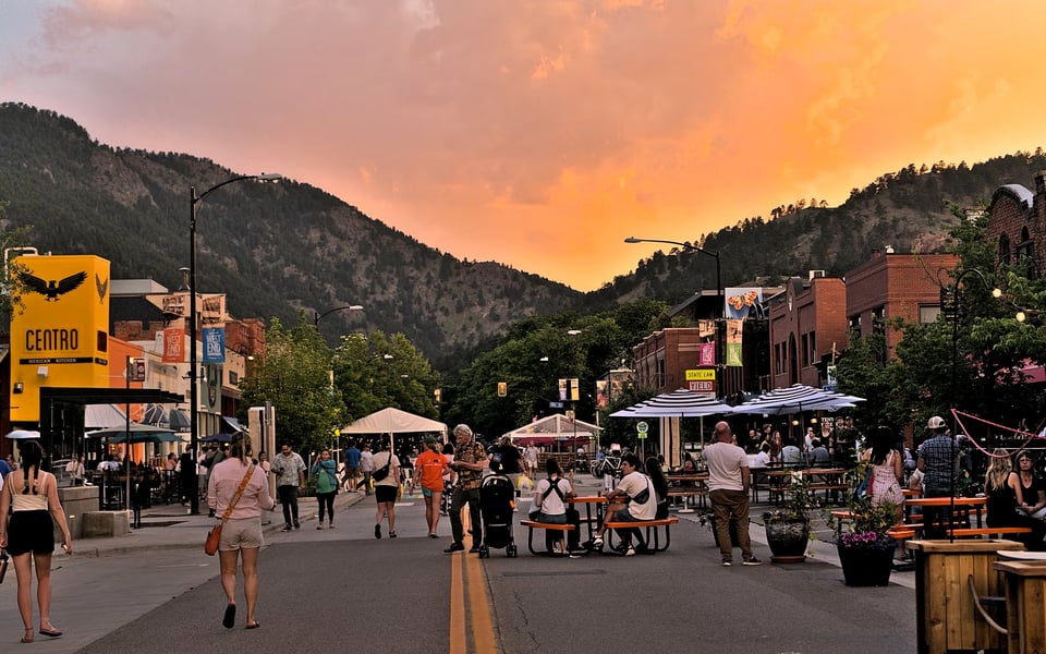 The Benefits of Living in a Walkable Neighborhood | Blog | The Simple ...