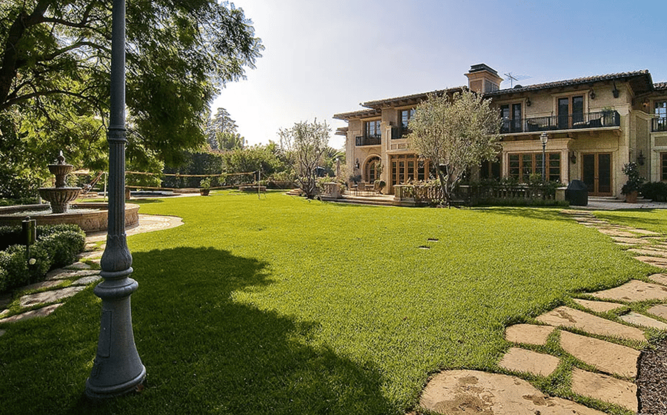 918 N ROXBURY DR | Nourmand & Associates | Beverly Hills Real Estate