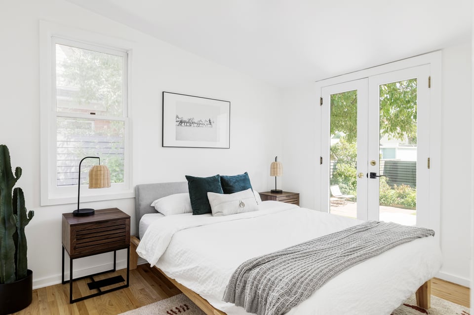 1836 Mapleton Avenue