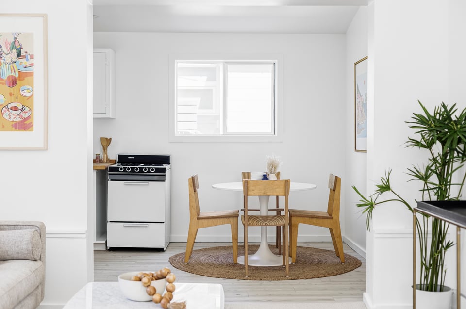 1836 Mapleton Avenue