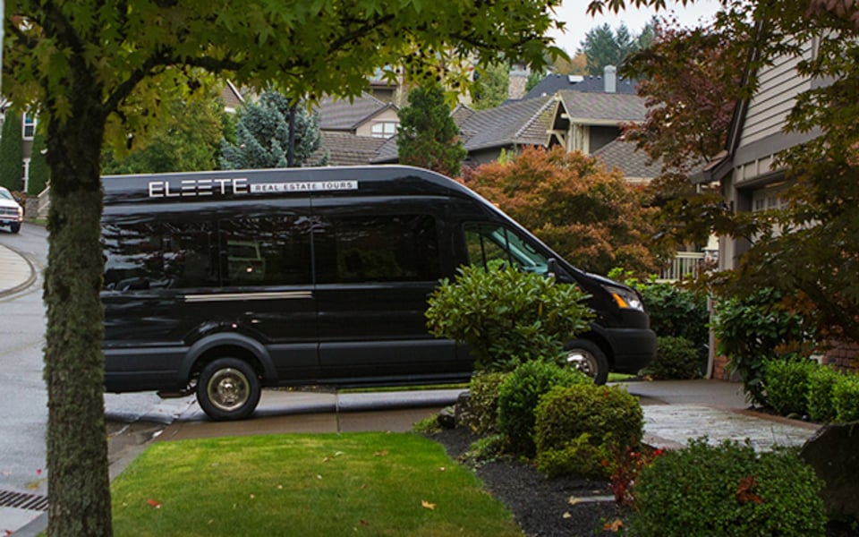 Eleete Introduces Limousine Bus Service