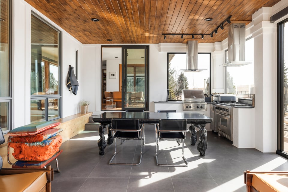 8906 Little Raven Trail