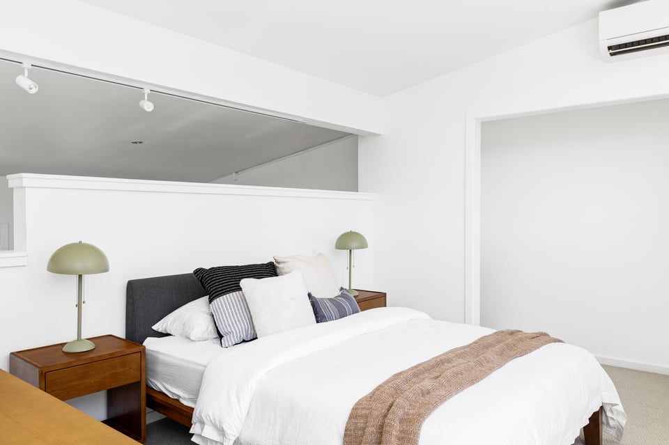 1836 Mapleton Avenue