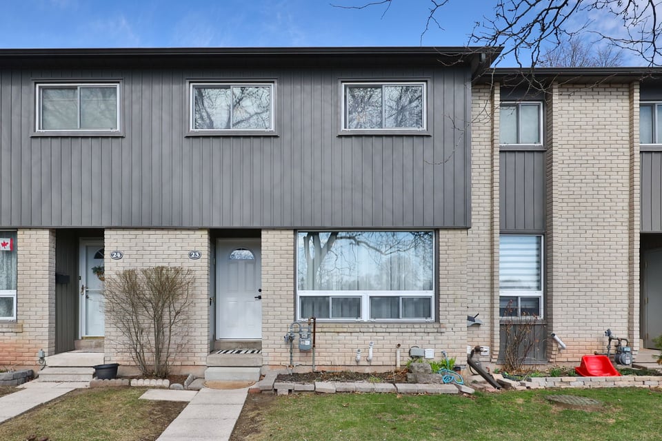 23-1525 Elm Road