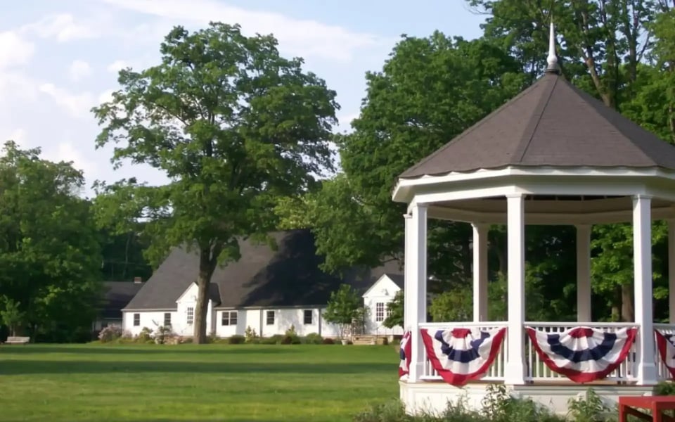Redding, CT | Community Guide | Higgins Group