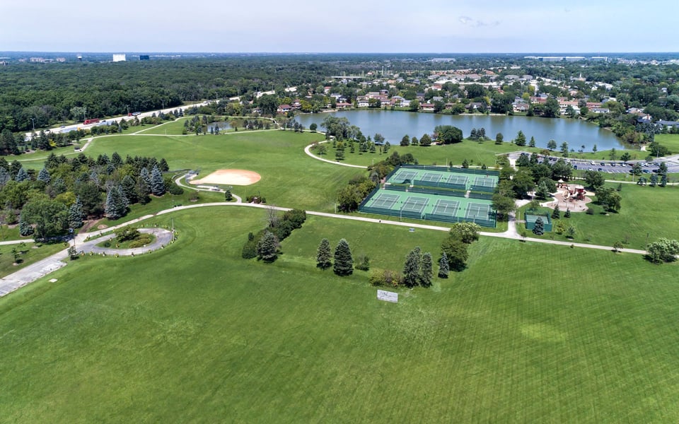 Northbrook, IL Neighborhood Guide | Kim & Carleigh