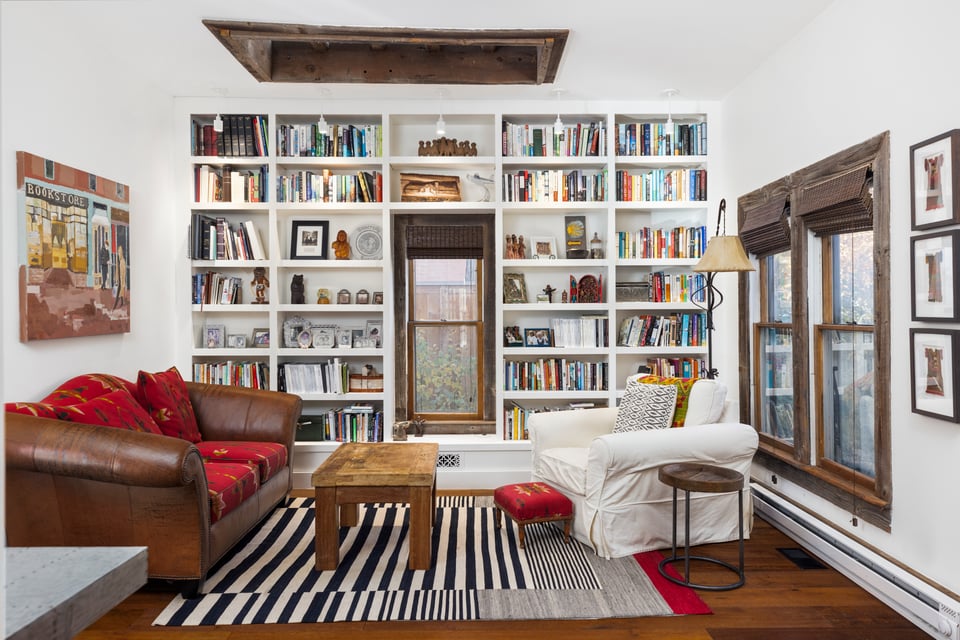 1830 Mapleton Avenue