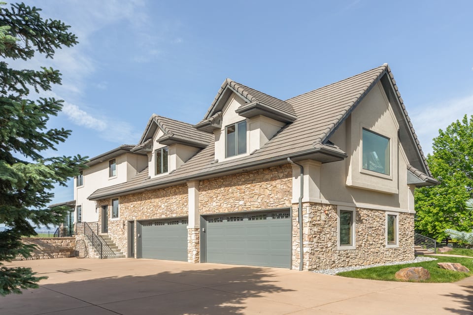 8906 Little Raven Trail