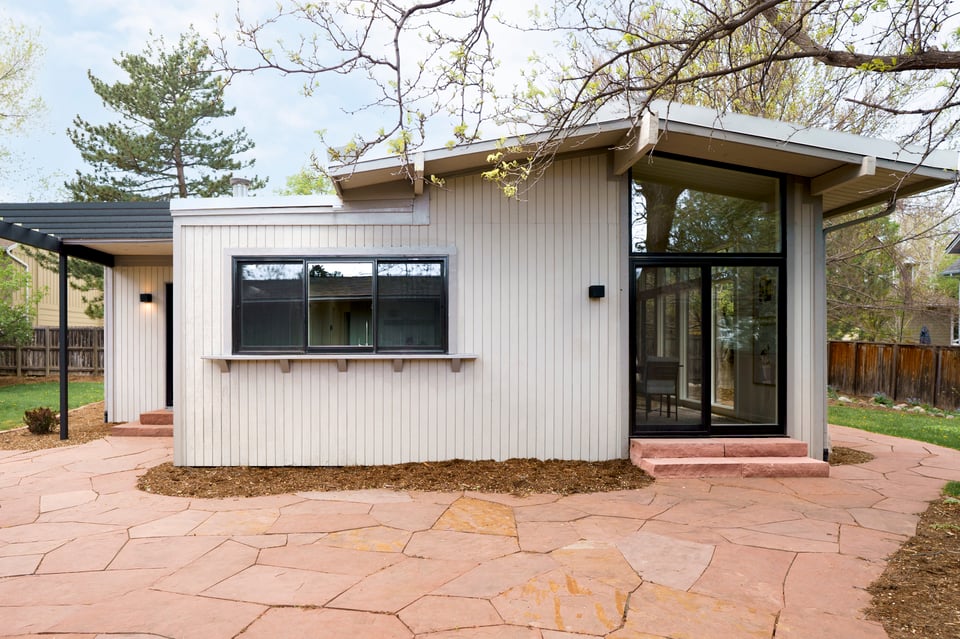 1305 Oak Court
