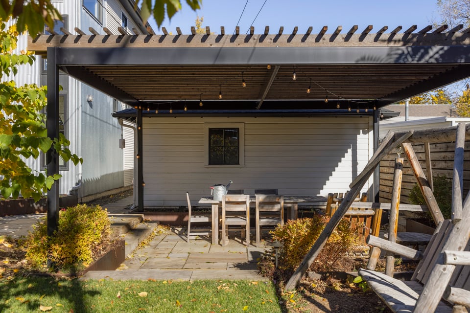 1830 Mapleton Avenue