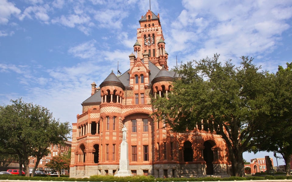 Waxahachie, TX | Neighborhood Guide | Amanda Beames