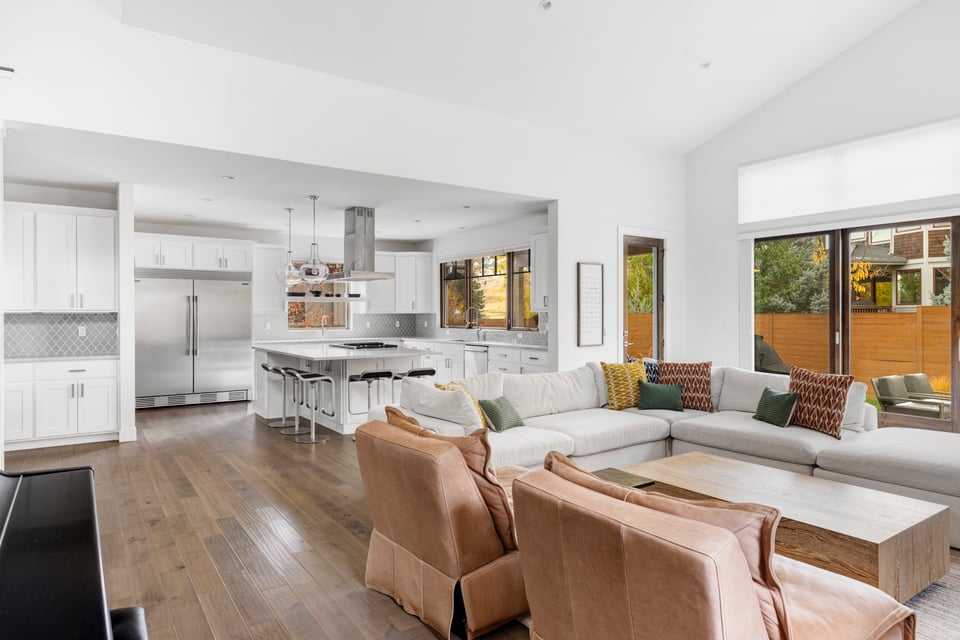 4845 6th Street