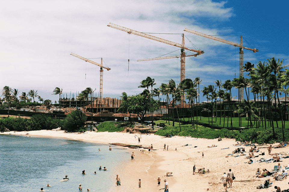 Pre-Sale vs Custom Builds: Luxury Beachfront Homes PR