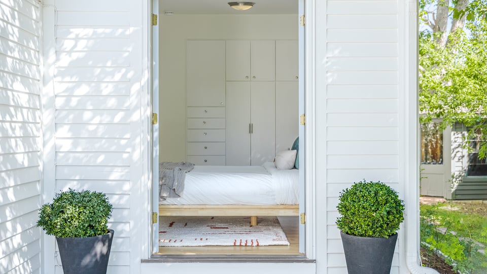 1836 Mapleton Avenue