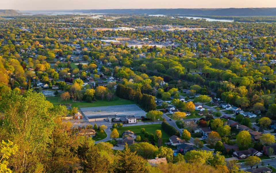 Living in Springfield VA | Pat Fales & Pam Morgan Associates