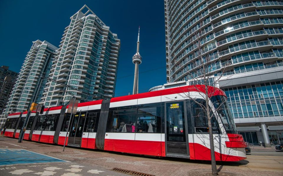 Navigating the City: Toronto Commuter Tips for a Smooth Ride