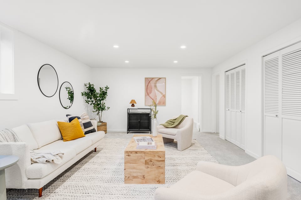 1305 Oak Court