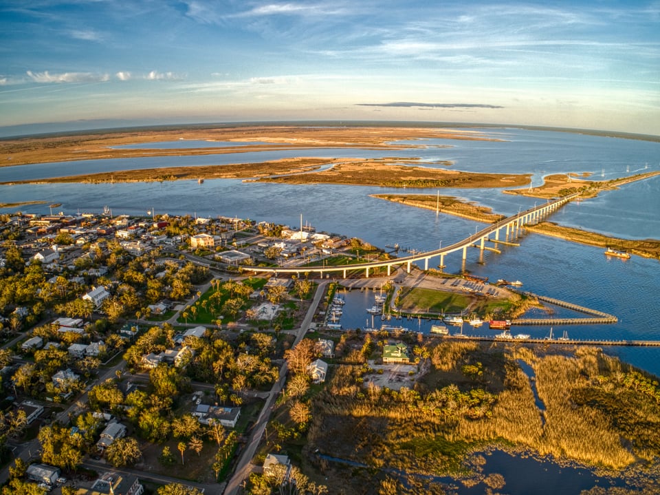 Apalachicola historic downtown and coastal town character