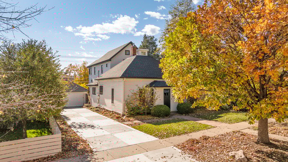 1830 Mapleton Avenue