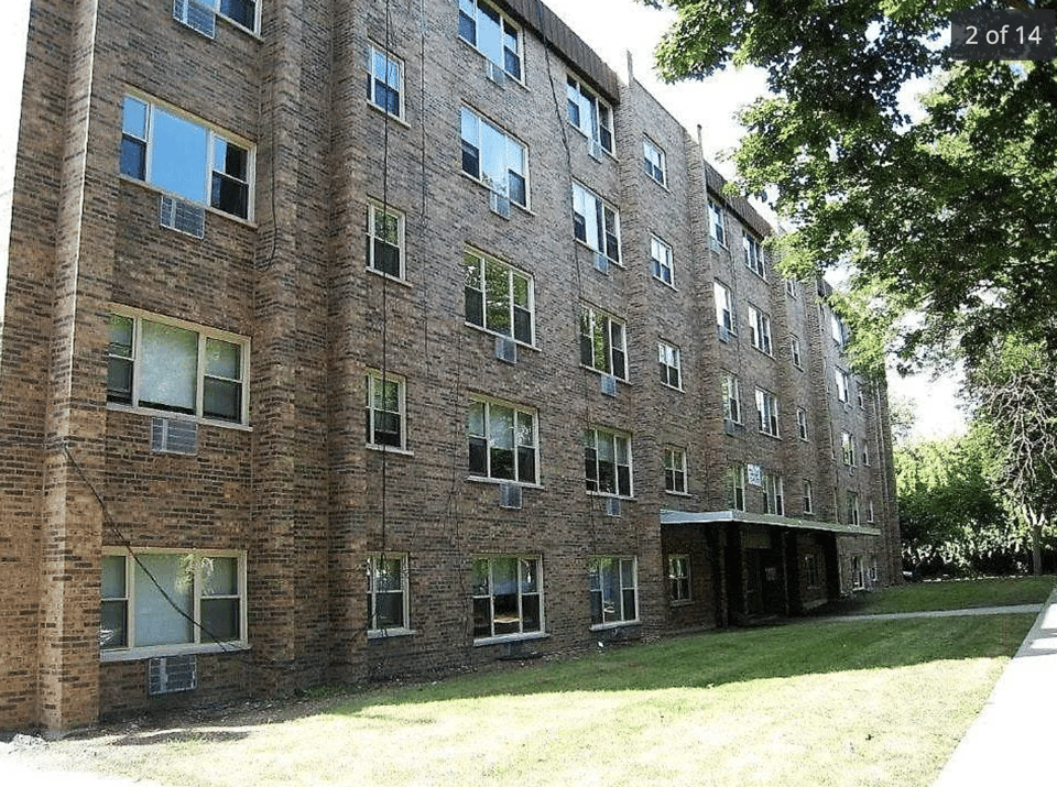 testimonial headshot