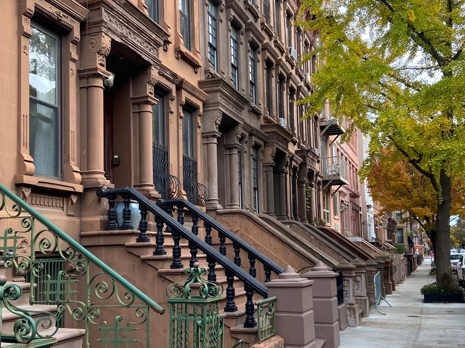 Old Town, Chicago | Neighborhood Guide | Ronda Fish
