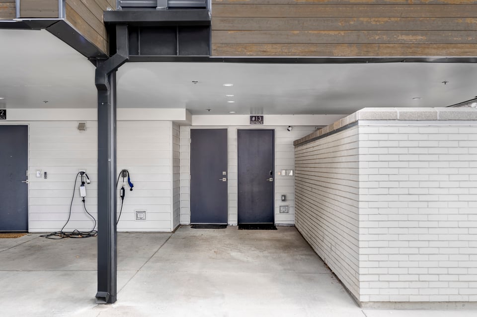 2465 Walnut Street, Unit 13