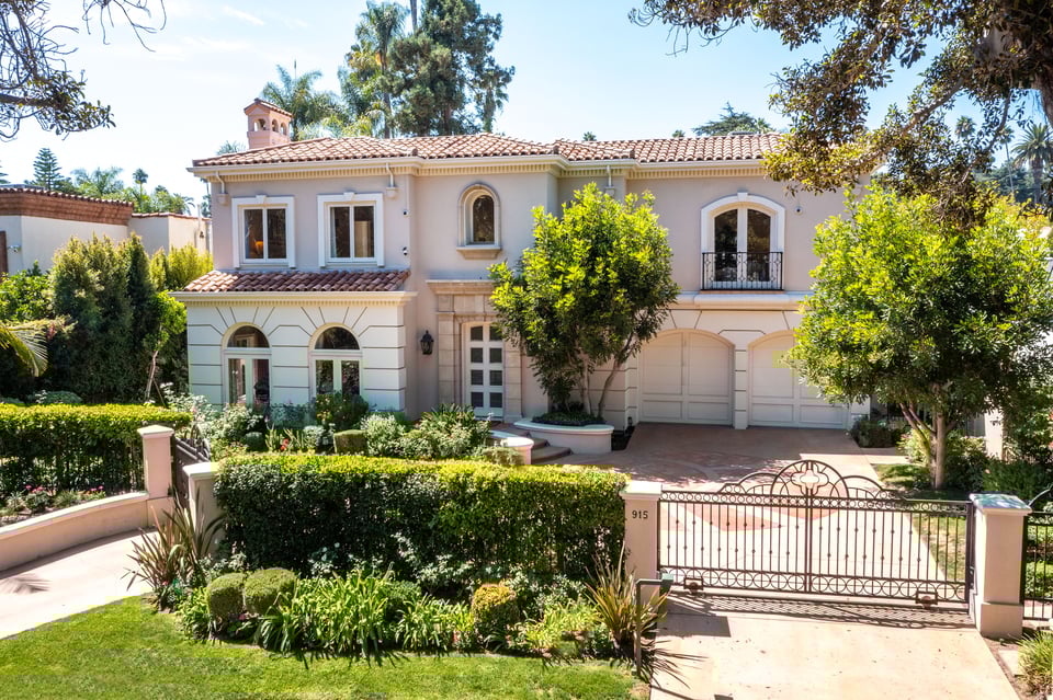 871d6844-7a7f-4aa2-af63-