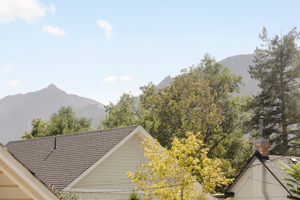 1836 Mapleton Avenue